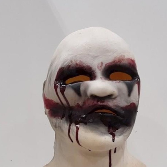 Hallowin Horror Bloody Zombie Mask - Picture 5 of 10